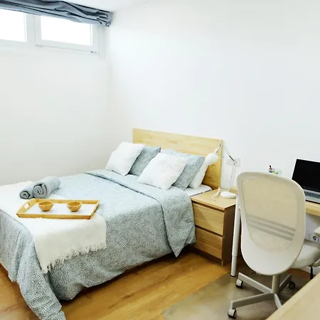 Amplio Piso De Diseno . * ヴィーゴ