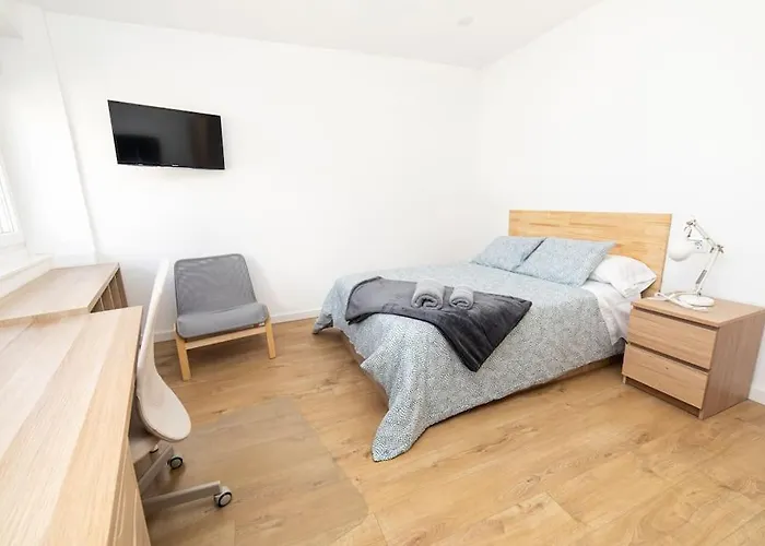 Amplio Piso De Diseno . * Vigo