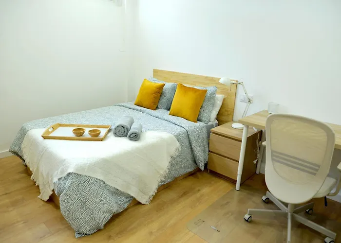 Amplio Piso De Diseno . * Vigo