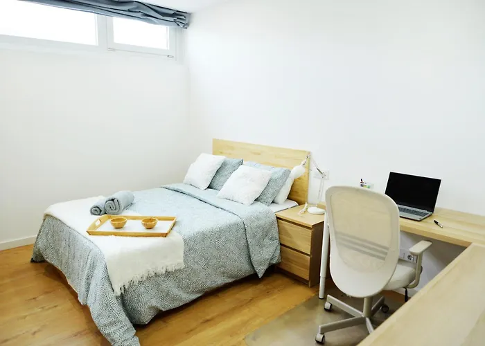 Amplio Piso De Diseno . * Vigo